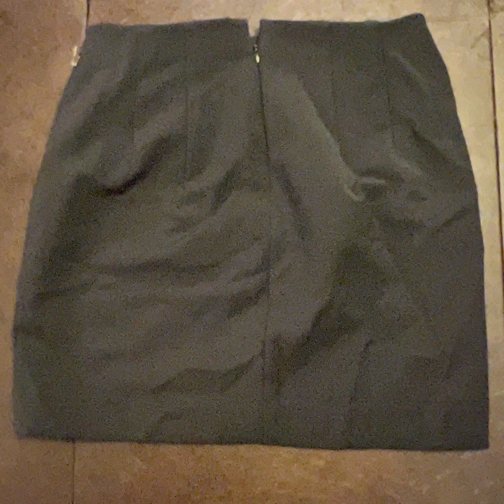 Mini skirt, Express - Picture 2 of 9